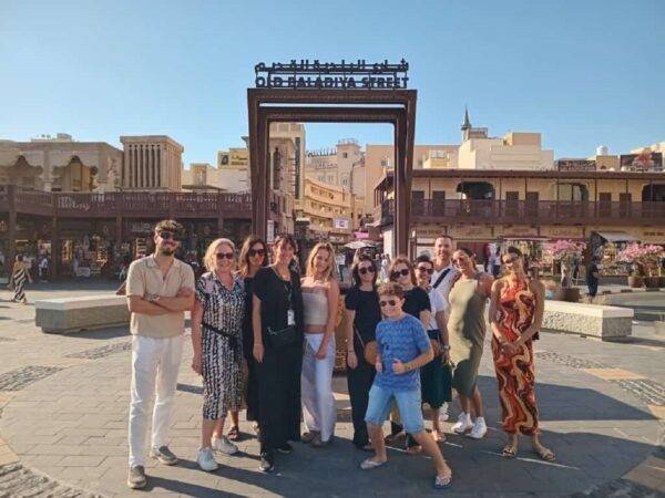 Discover Dubai with us - private guided tours Mygodubai.com