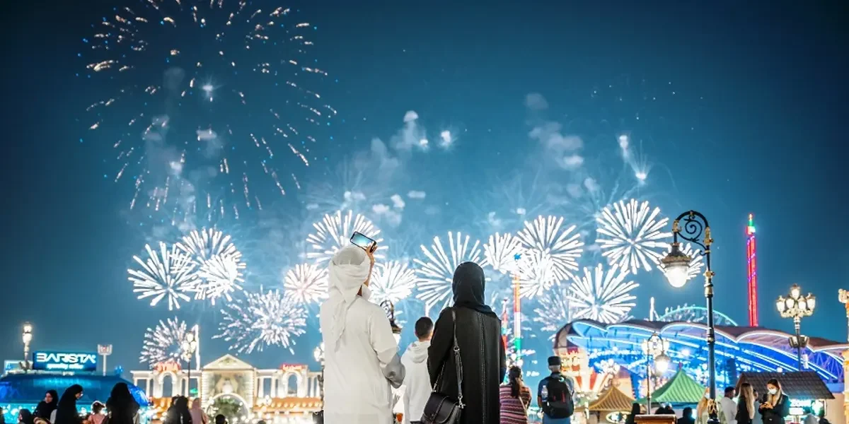 Fireworks-at-Global-Village-S25-6.jpg-e1734612613239