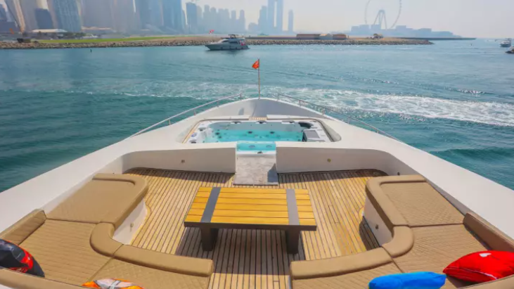 overnight superyacht dubai 3