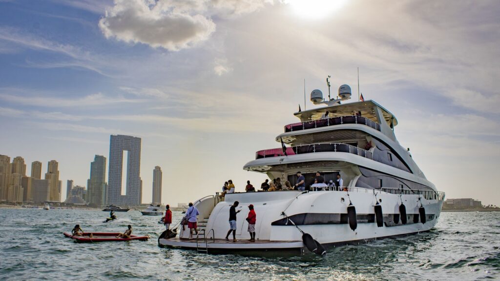 Sunset Yacht Cruise Dubai Marina - Mygodubai.com