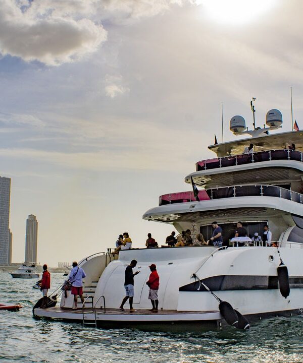 Sunset Yacht Cruise Dubai Marina - Mygodubai.com