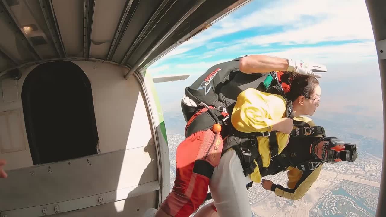 skydive flight dubai